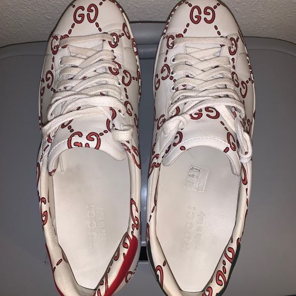 Men’s Athletic Gucci Shoes - Picture 4 of 6